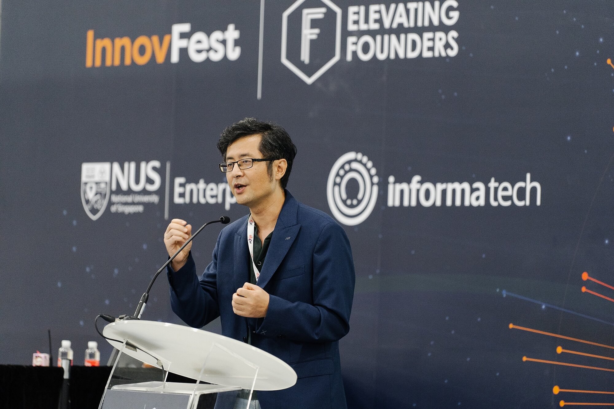 Read more about the article Dr. Shen Speaks at InnovFest x Elevating Founders